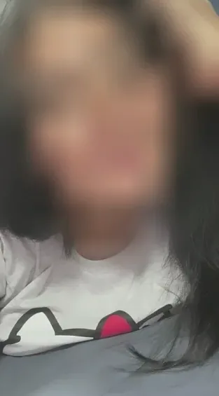 Ilse, 25