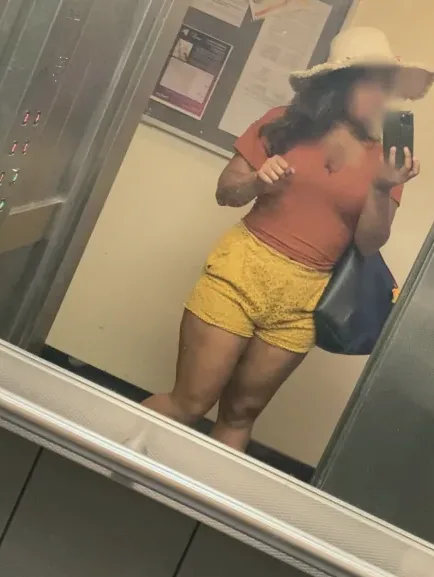 Imane, 34