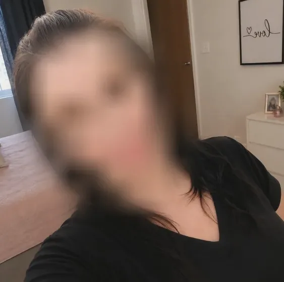 Kirsten, 37